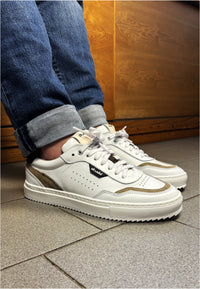 Sneakers in pelle bianca e camoscio sabbia - D-way
