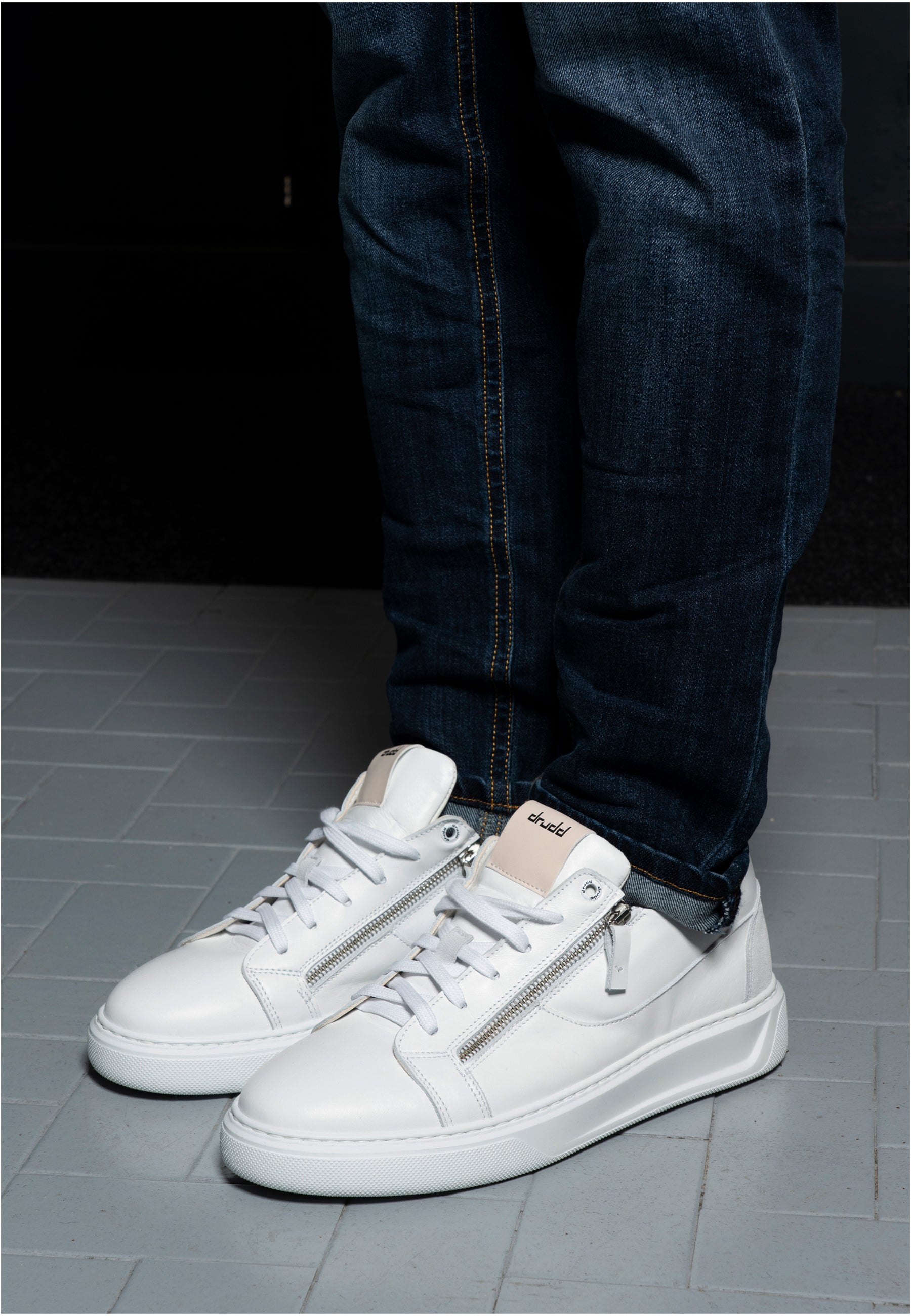 Sneakers in pelle bianca - D-Easy