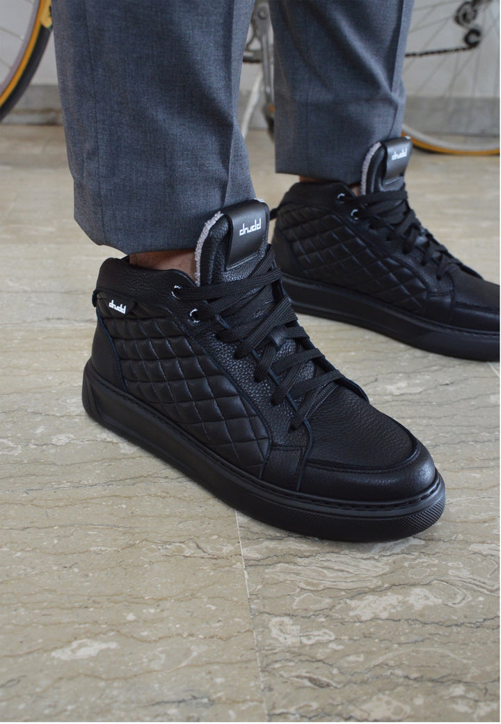 Sneakers in pelle martellata nera - D-Mark