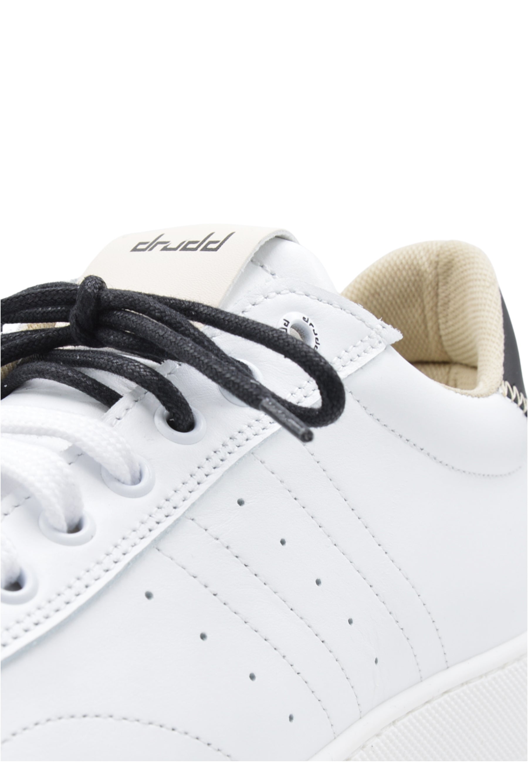 Sneakers in pelle bianca e nera - D-will