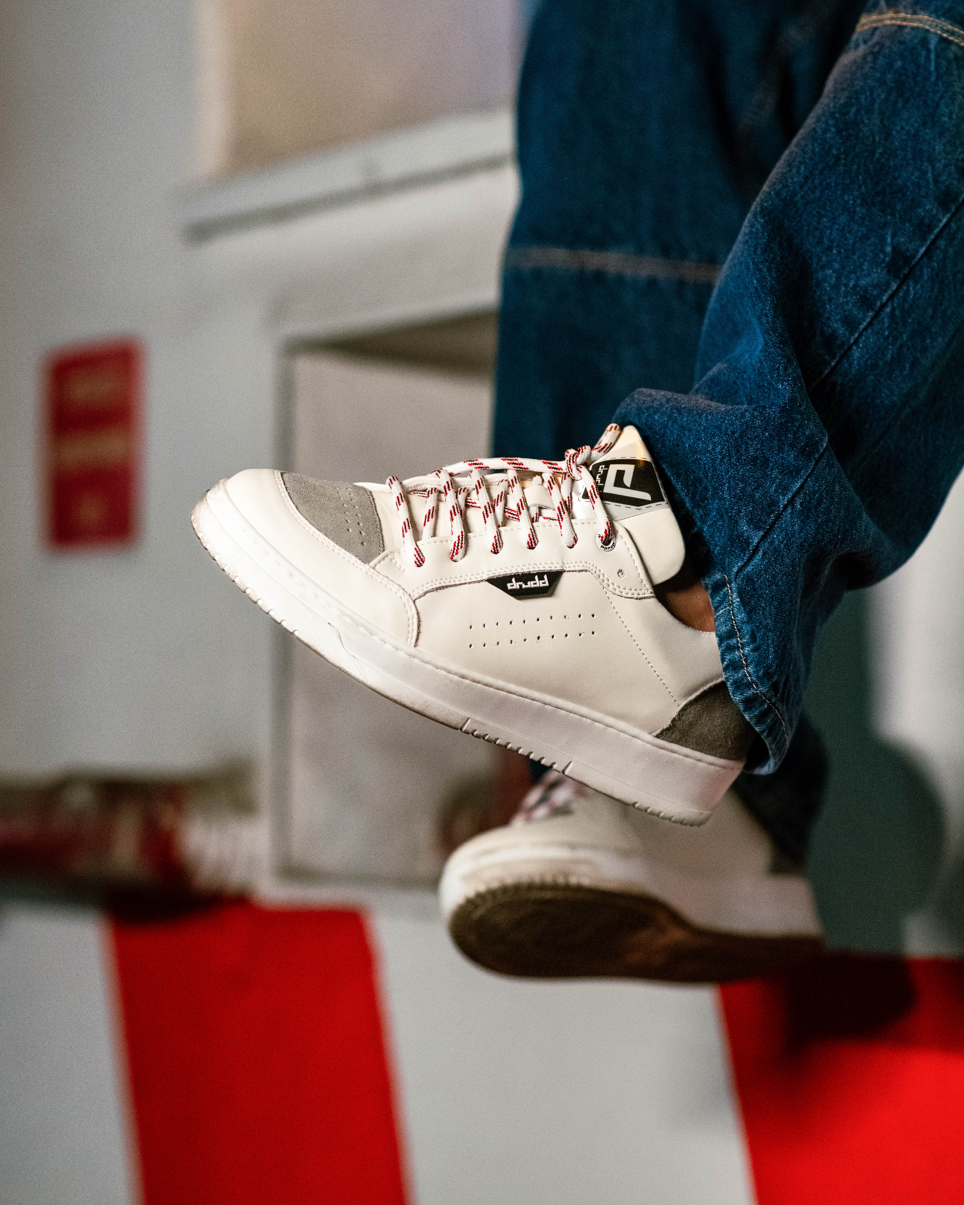 Sneakers Pelle Bianca e Rossa - D-310