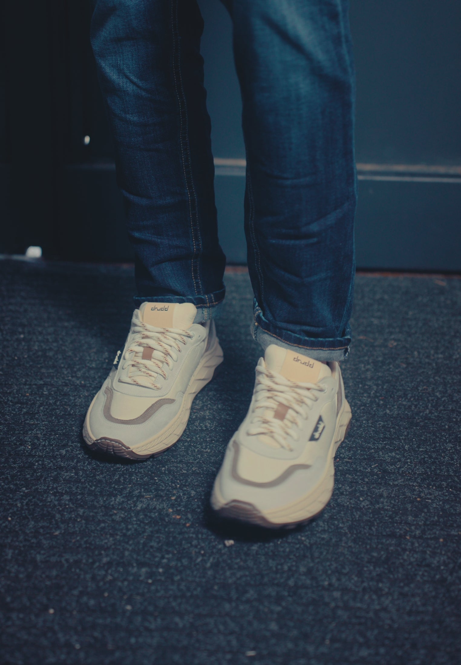 Sneakers in camoscio e tessuto bianco - D-Cross